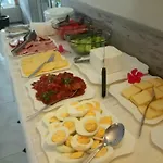Victoria Family فندق بالشيك