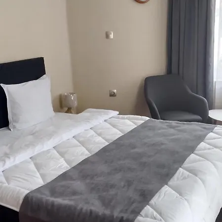 Victoria Family Hotel